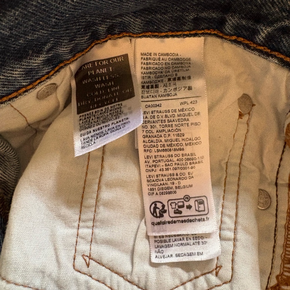 Levi's 501 Original Distressed Denim Shorts - Size 28 - Vintage Look - Picture 11 of 12